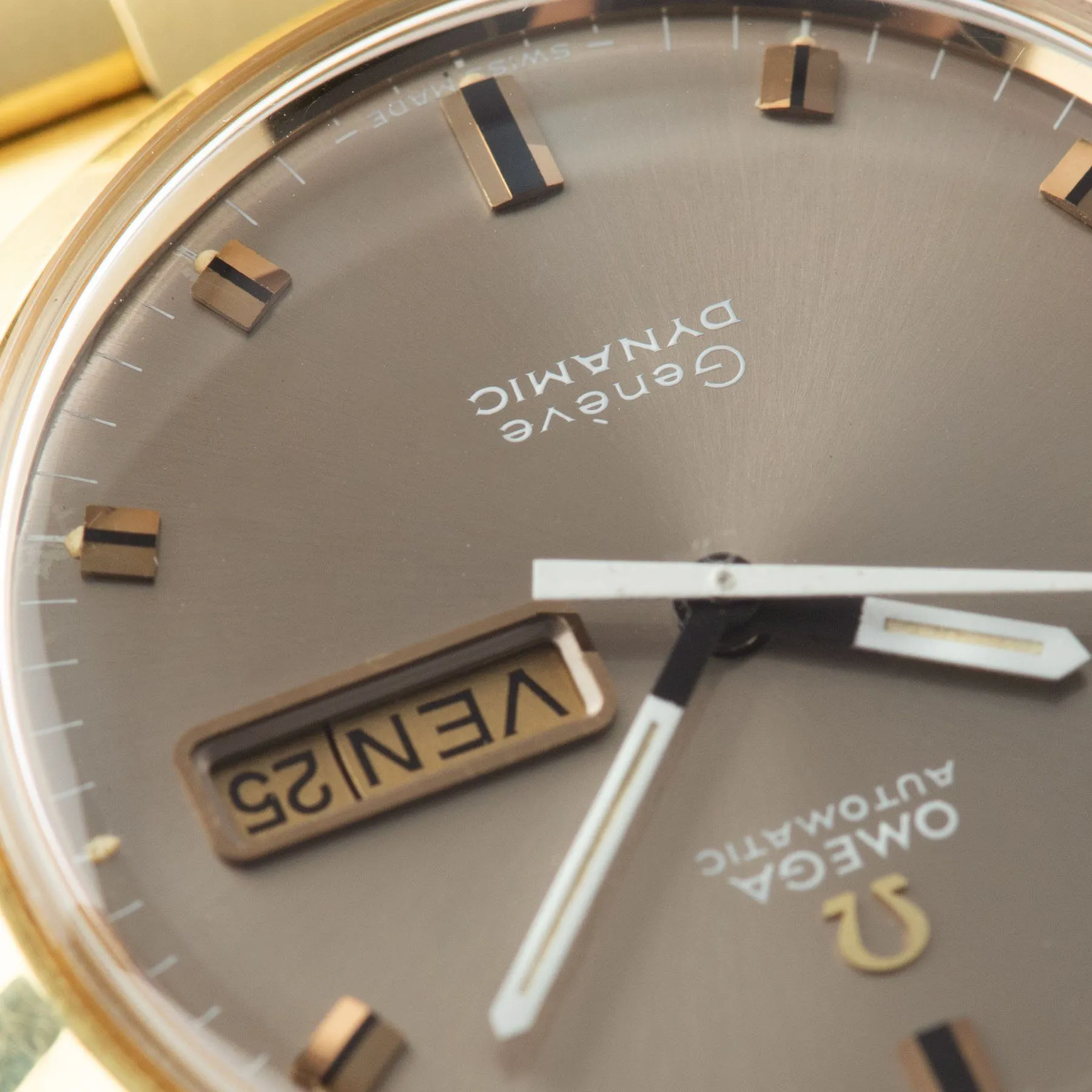 Omega Dynamic Yellow Gold Grey Dial Ref 166.079