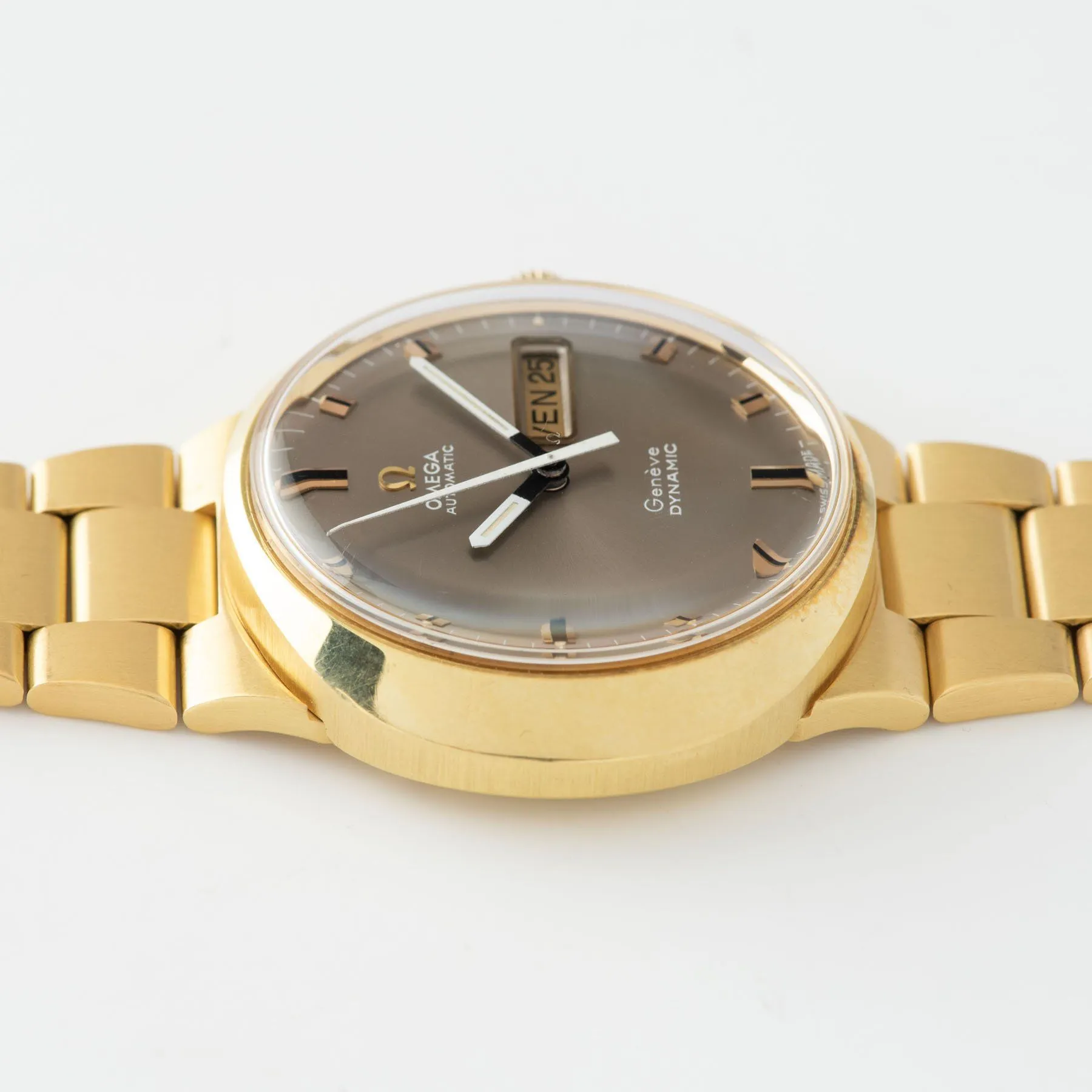 Omega Dynamic Yellow Gold Grey Dial Ref 166.079