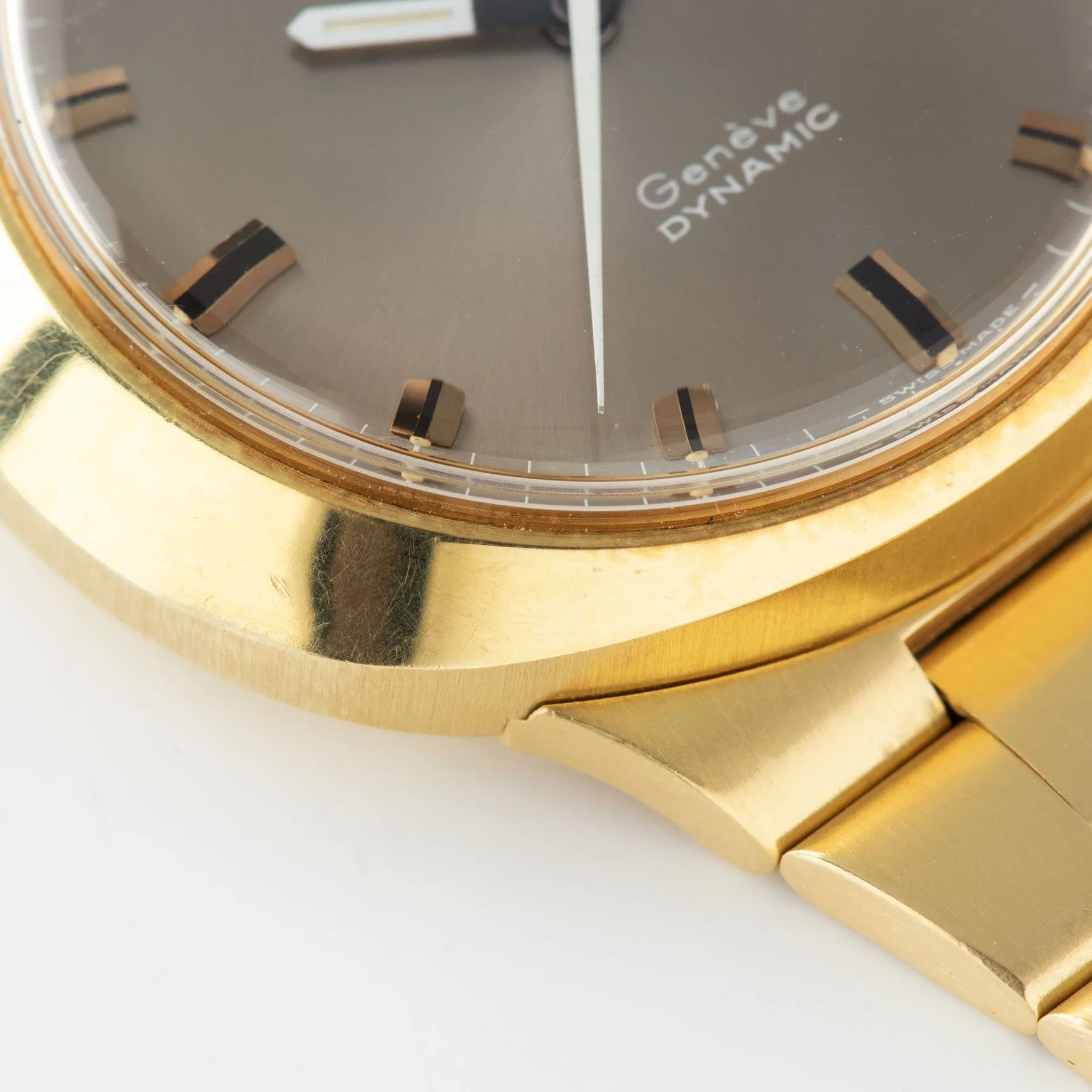 Omega Dynamic Yellow Gold Grey Dial Ref 166.079